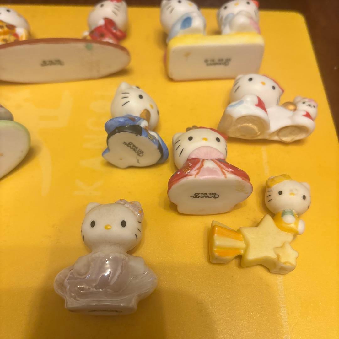 千趣会　ハローキティ 陶器製フィギュア　１３個