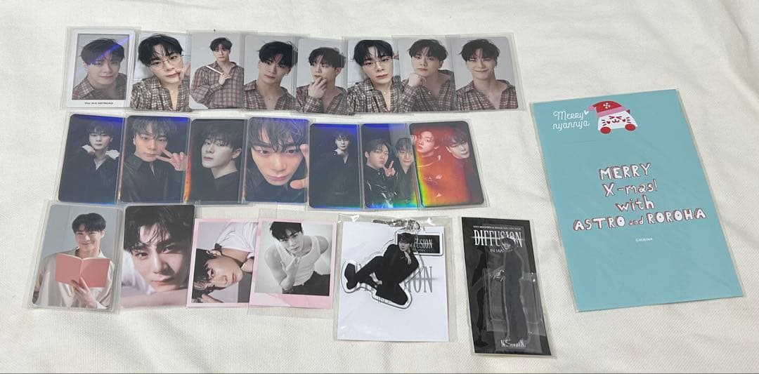 ムンビン アクスタ トレカセット - メルカリ