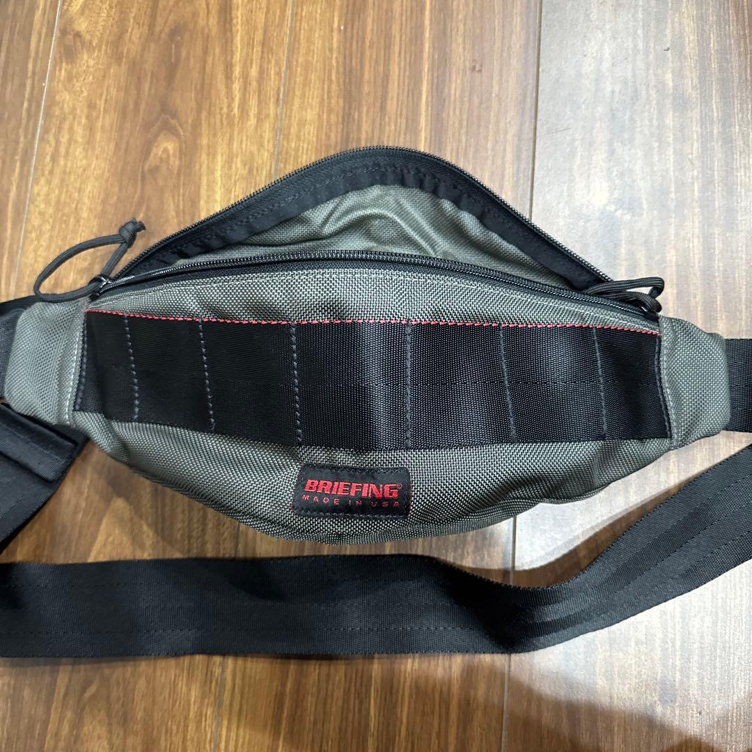 値引き！BRIEFING TRIPOD ショルダーバッグ Amazon | [ブリーフィング] 公式正規品 TRIPOD ショルダーバッグ