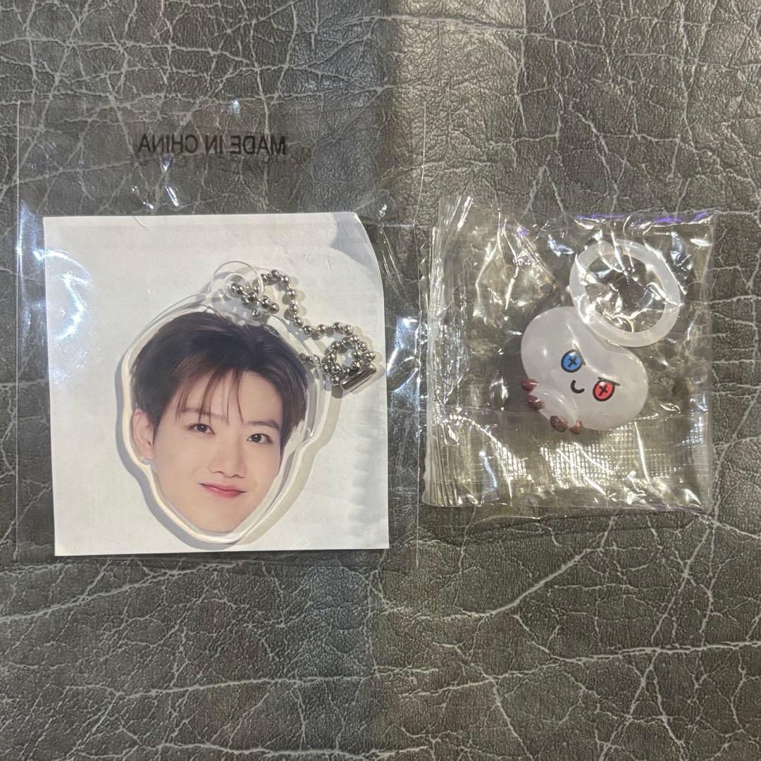 Treasure ジュンギュ 顔アクキー 目印アクセサリー - メルカリ