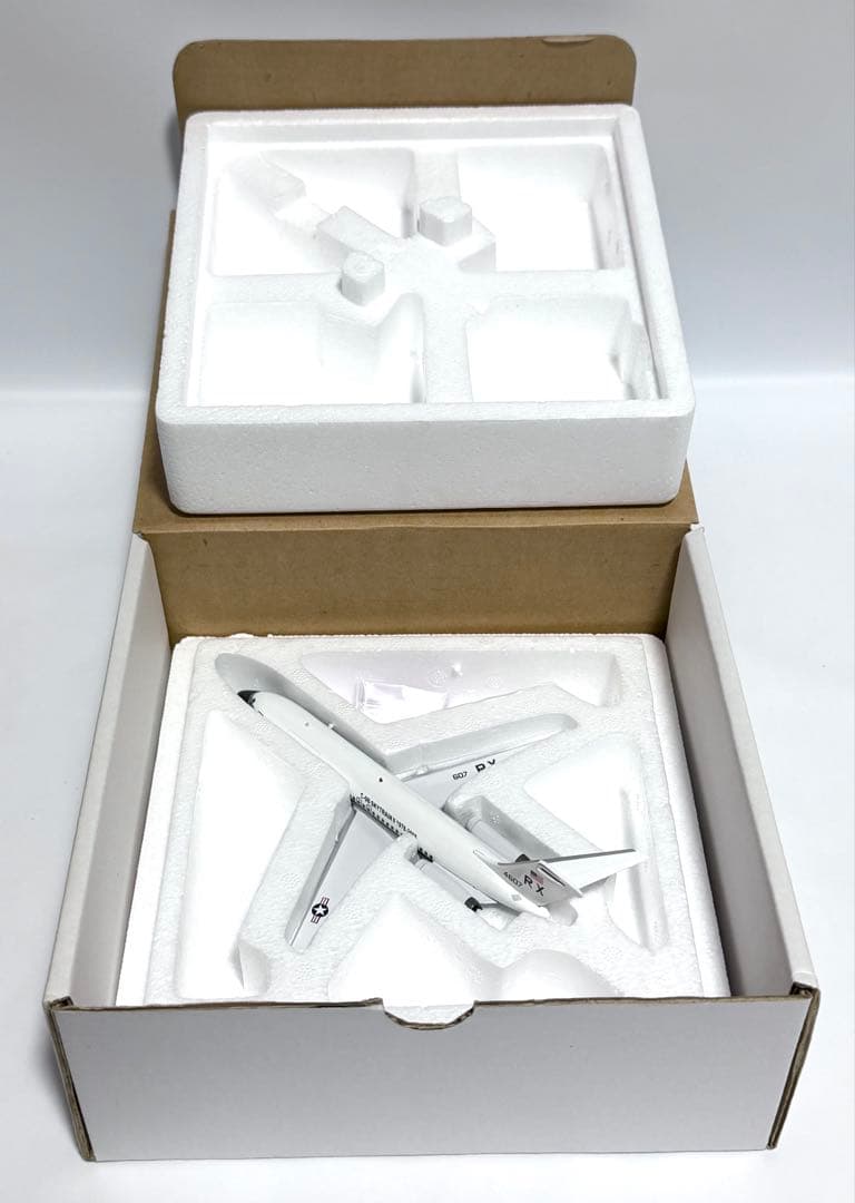 INFLIGHT 1/200 DC-9-30 アメリカ海軍C-9B - メルカリ