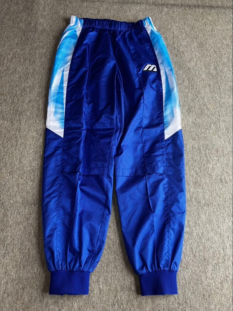 ロイ様専用 ジュビロ磐田 ウィンドブレーカー - メルカリ