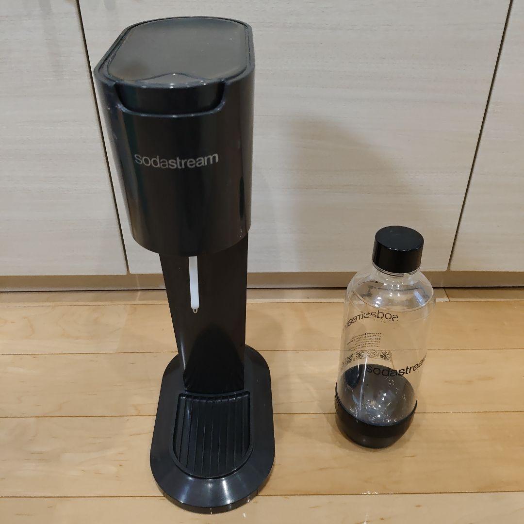 sodastream 炭酸水メーカー 黒 ボトル付き - メルカリ