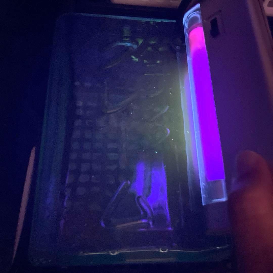 骨董 時代ガラス 希少 化粧品保管瓶 エンボス 唐草プレス カプリブルー