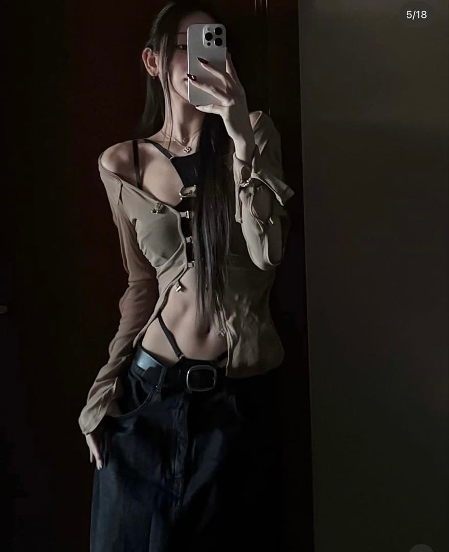 THEREDTHREAD sheer hook tops beige - メルカリ