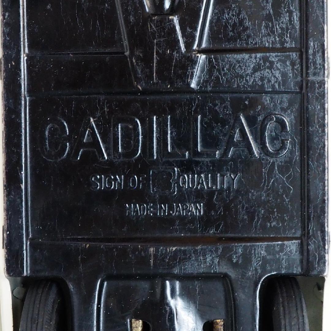 萬代屋 60sキャデラック コンバーチブル 大 白tinブリキtoy car箱無