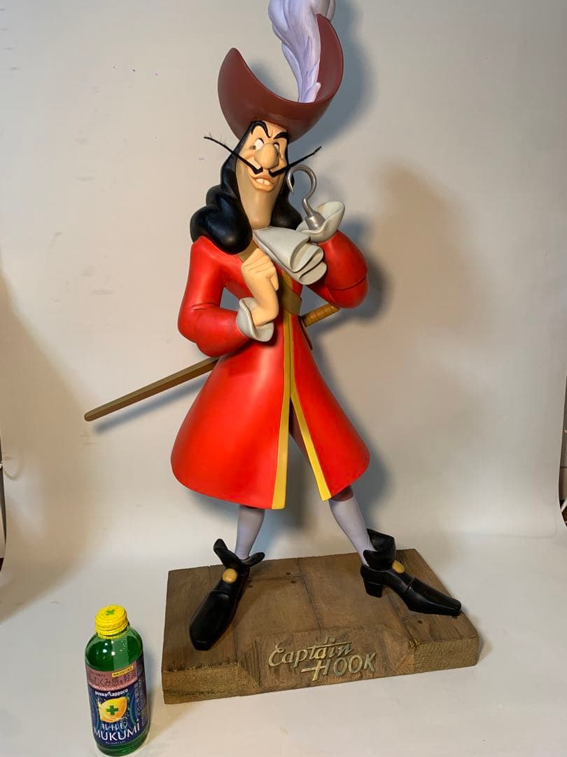 ディズニー ピーターパン フック船長 ビッグ フィギュア スタチュー