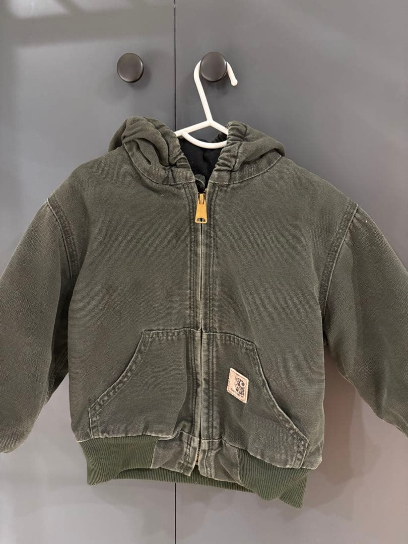 Carhartt フード付きジャケット オリーブグリーン - メルカリ