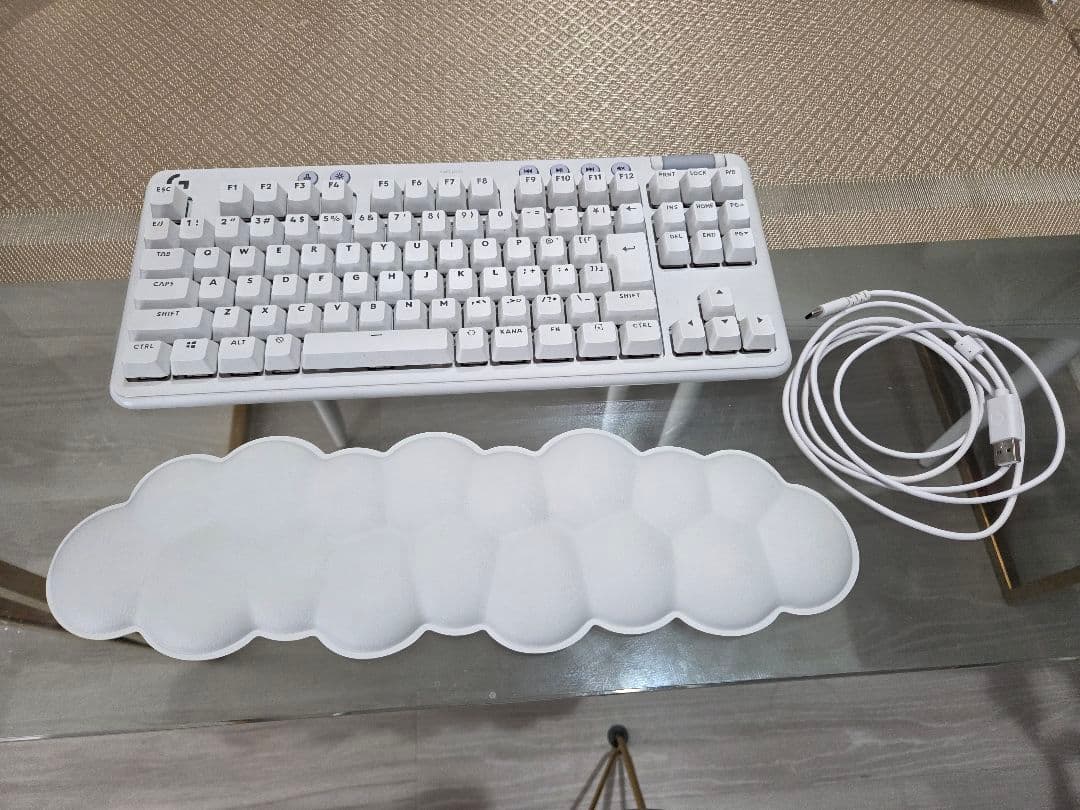 ★イルカ★ Logicool G713 ゲーミングキーボード(リニア) ゲーミングキーボード＋リストレスト G713(リニア) ホワイトミスト