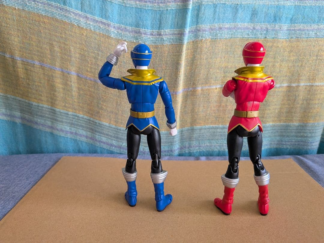 S.H.Figuartsゴーカイジャー レッド·ブルー 初回限定2個付きセット