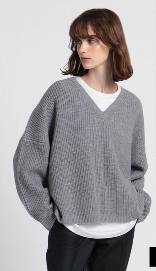 Theory セオリー Lana Cash OS Vneck PO - メルカリ