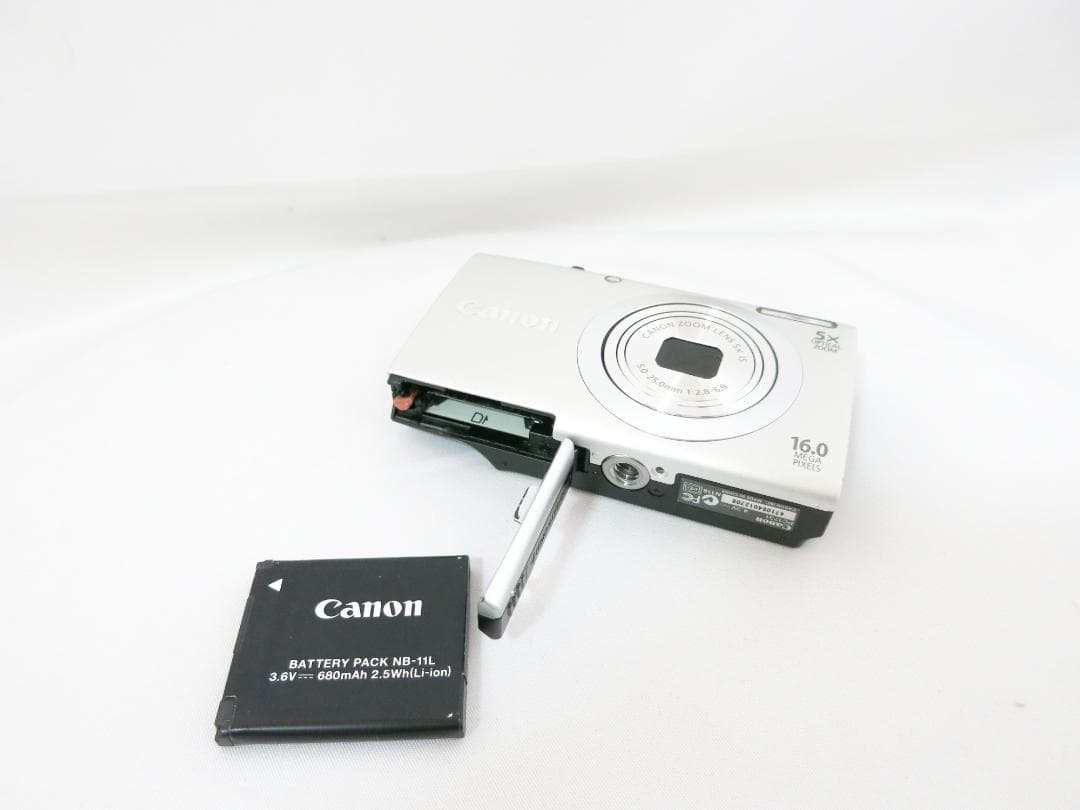 美品☆Canon デジタルカメラ PowerShot A2400IS シルバー - メルカリ