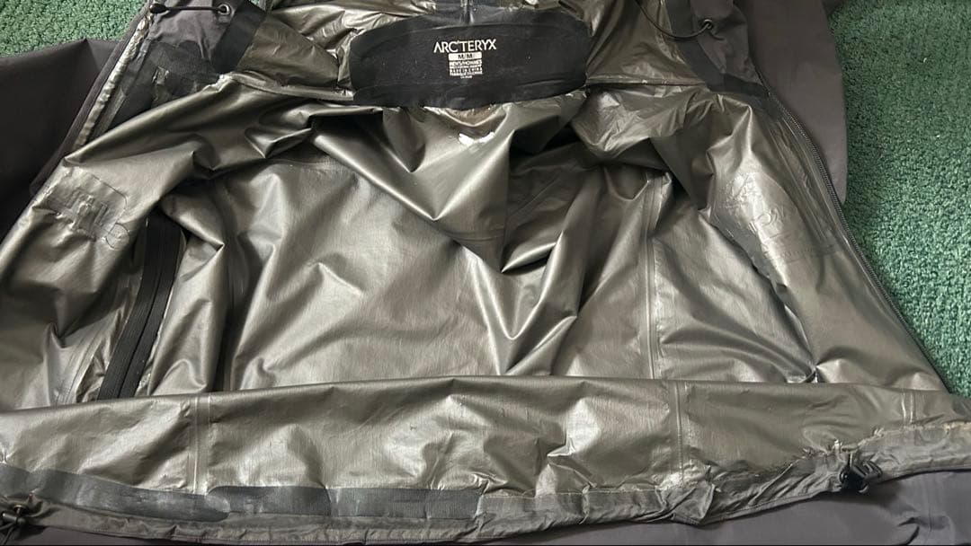 廃盤】ARC'TERYX ALPHA SL CARBON COPY II - メルカリ