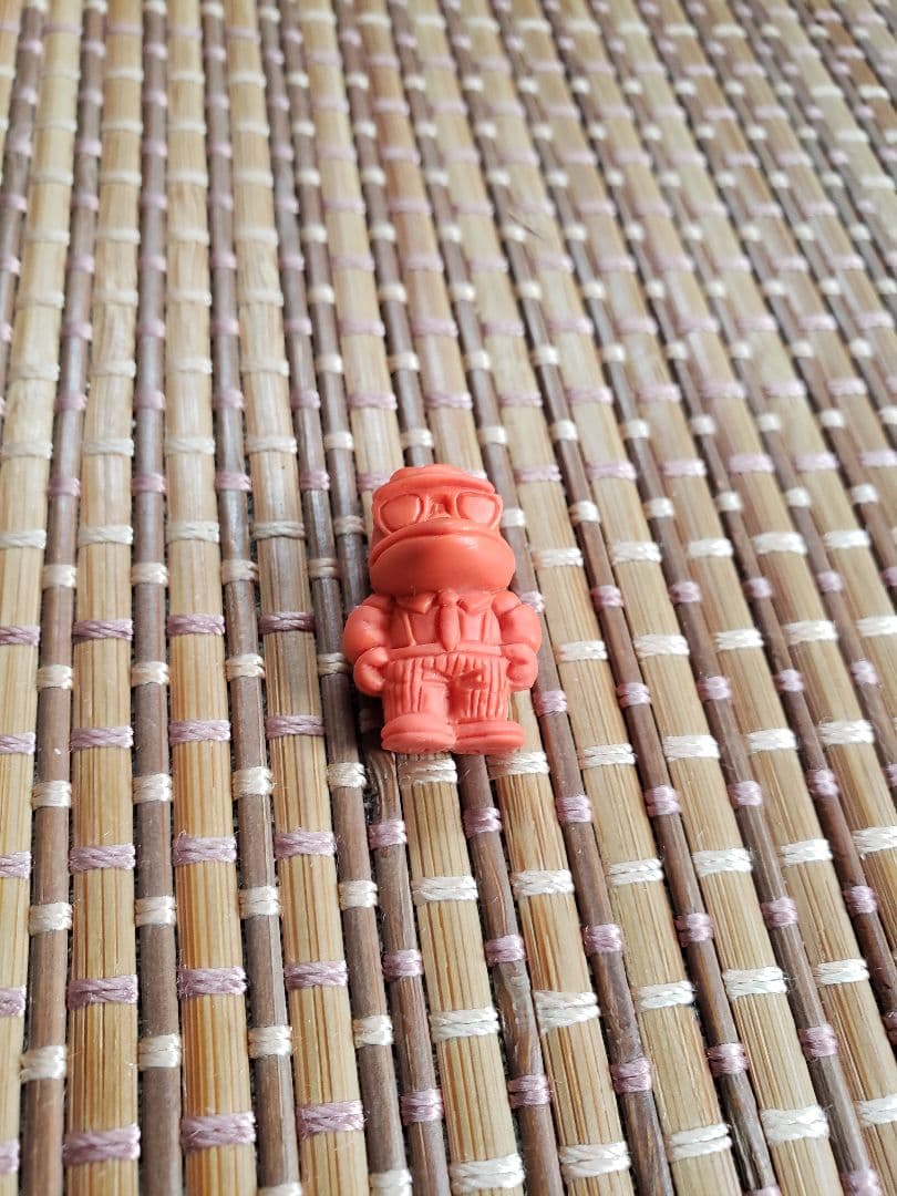 Drスランプ アラレちゃん消しゴム ペンギン村銀行員 橙 キャラクター