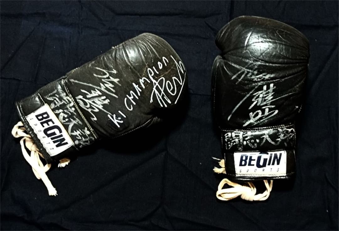 佐竹雅昭 実使用グローブ ピーターアーツ サイン入り K1 MMA RIZIN