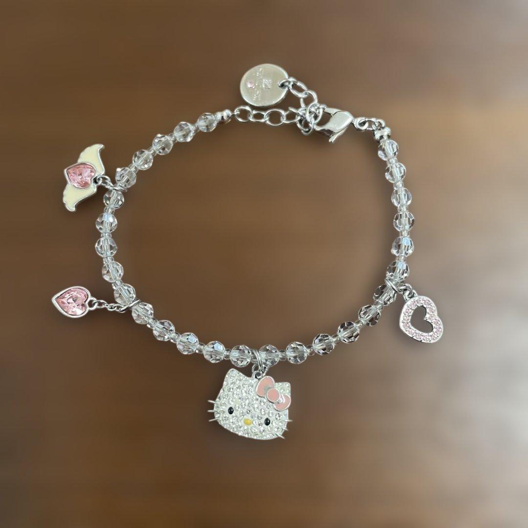 スワロフスキー ハローキティ チャームブレスレット - メルカリ