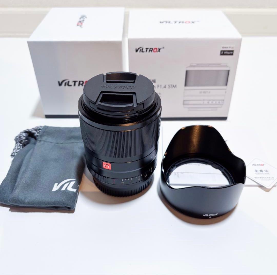 【美品】VILTROX 単焦点レンズ AF 33mm F1.4 STM F1.4 Amazon | VILTROX 単焦点レンズ AF 33mm F1.4 STM F1.4大口径 瞳A