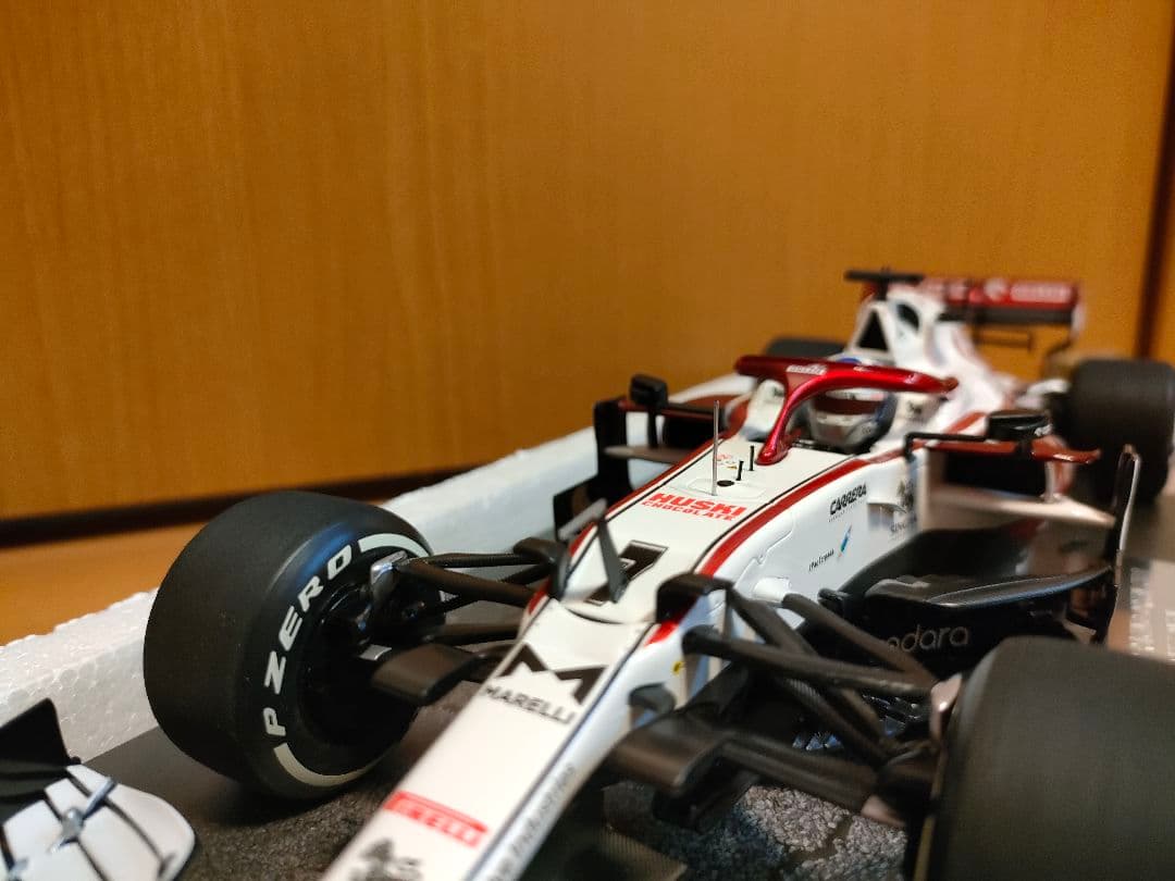 アルファロメオF1c41ミニカー1/18キミライコネン ラストラン - メルカリ