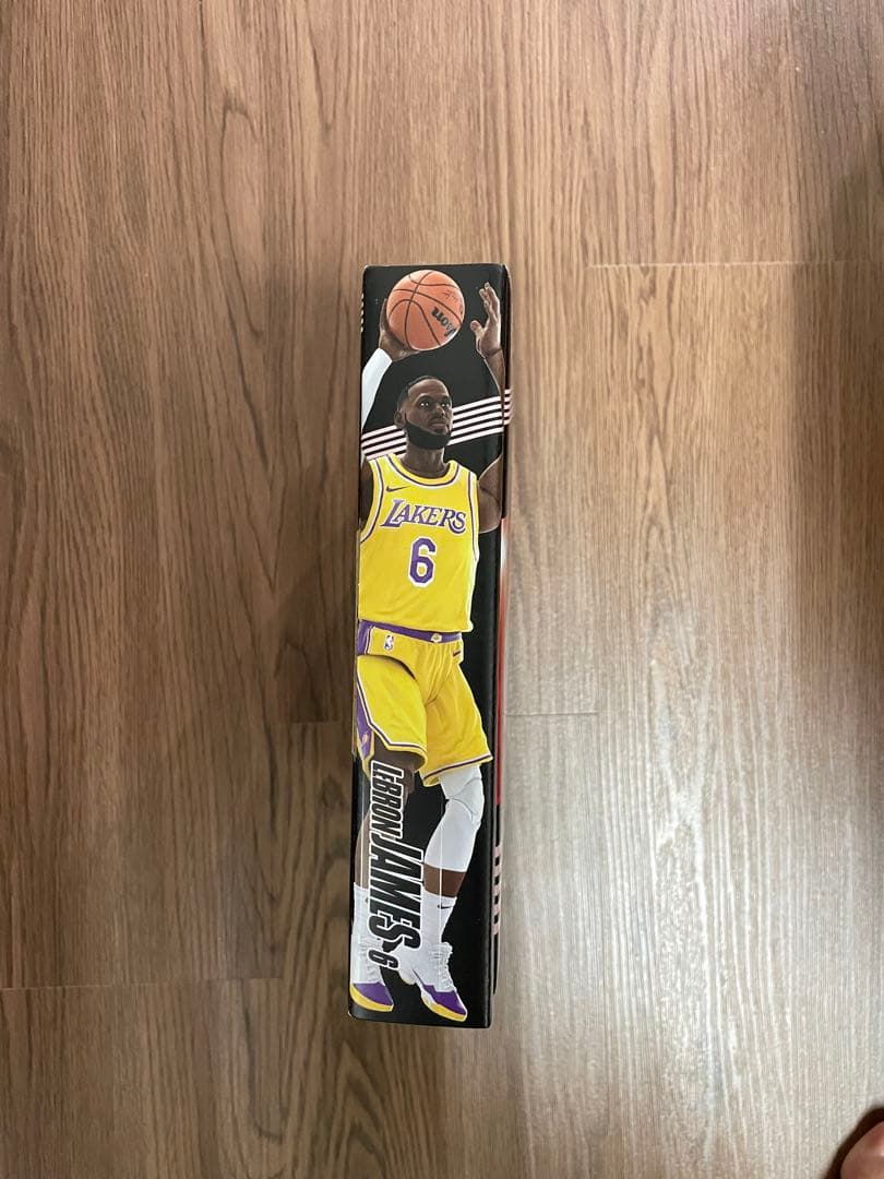 ハズブロ スターティング ラインアップ NBAシリーズ1 レブロン