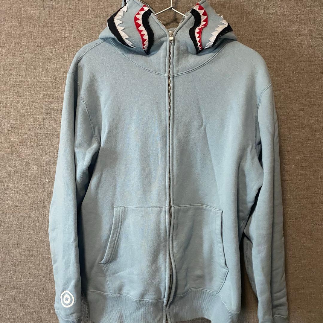 A Bathing Ape シャークパーカー 水色 - メルカリ