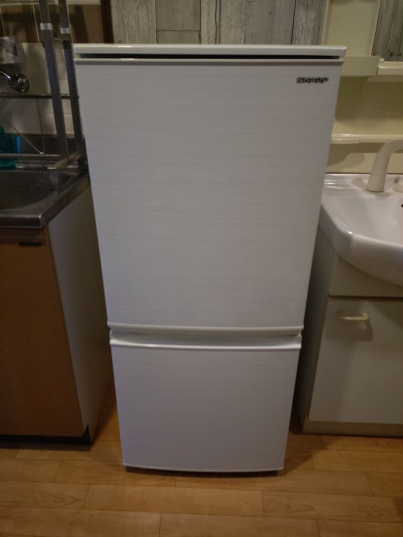 SHARP 2020年製 冷蔵庫 SJ-D14F-W 2020年製 シャープ 2ドア冷蔵庫 SJ-D14F【高価買取】案内を八千代市の