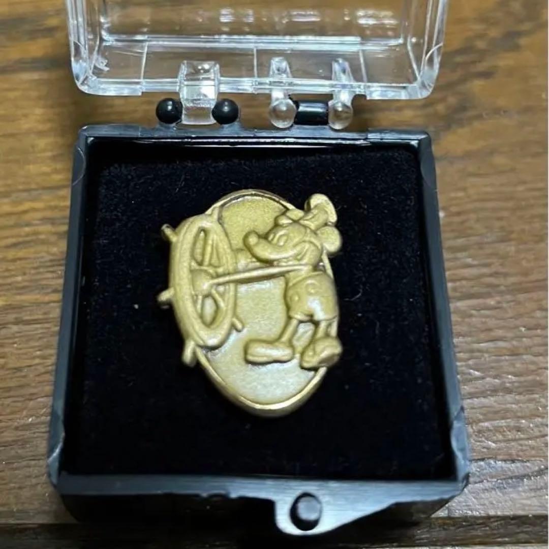 【非売品】Disneyディズニーキャスト勤続1年記念アワードピン　蒸気船ミッキー
