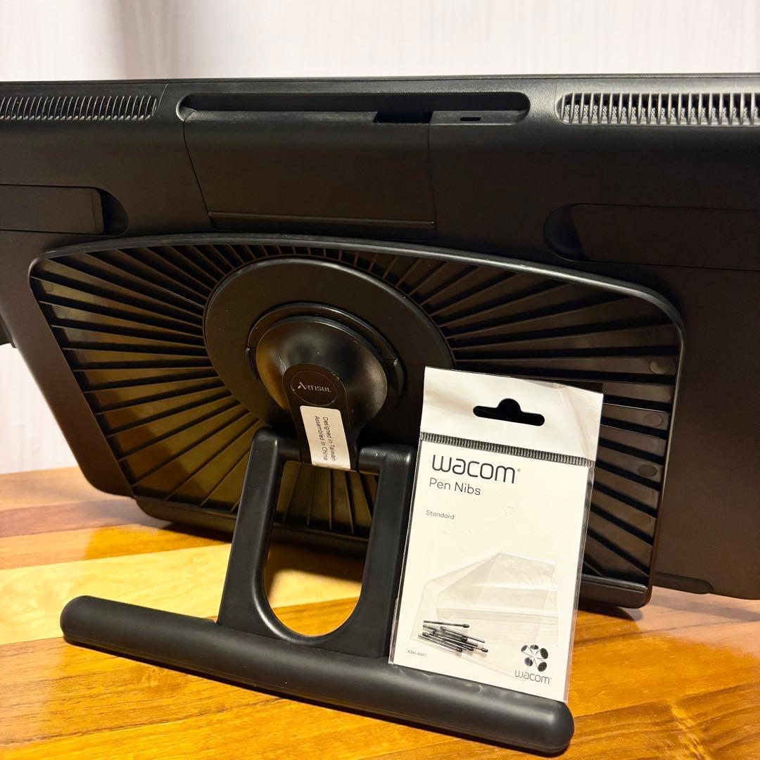 Wacom Cintiq 16 FHD＋スタンド、替芯 - 液タブ・ペンタブ安く 買う 方法