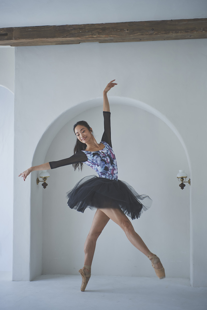 stina / type U ballerina + / shell grass black