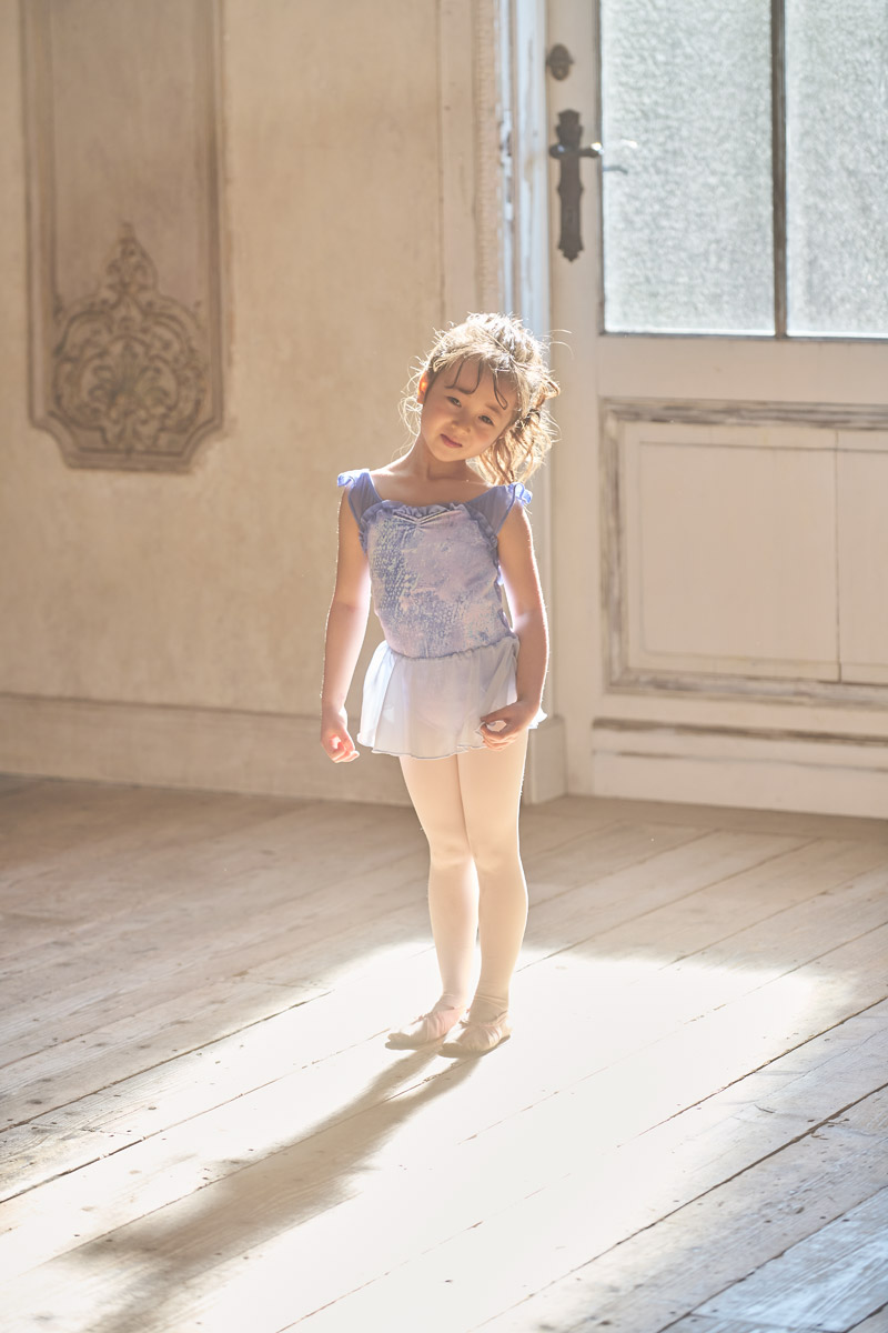 stina / type Q mermaid / blue aurora