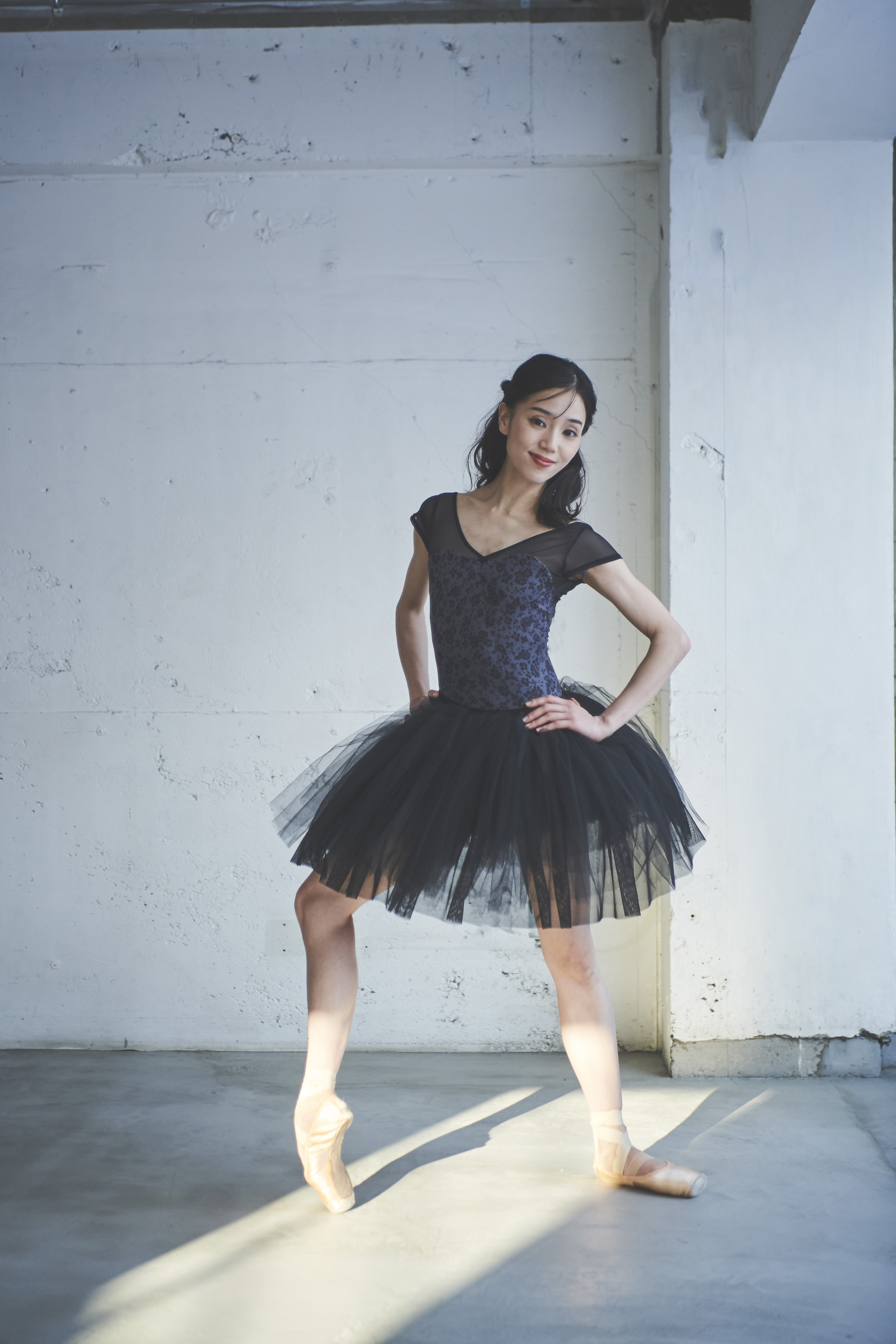 stina / type H half sleeve / Wish charcoal