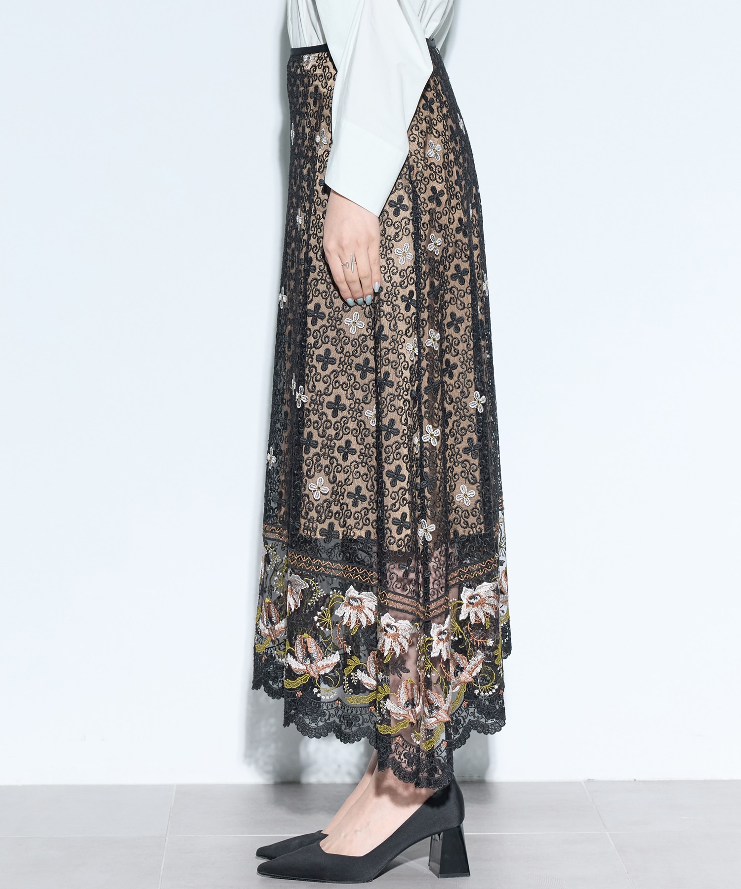 Everlasting embroidery lace skirt(1 BLACK): MURRAL: WOMENS