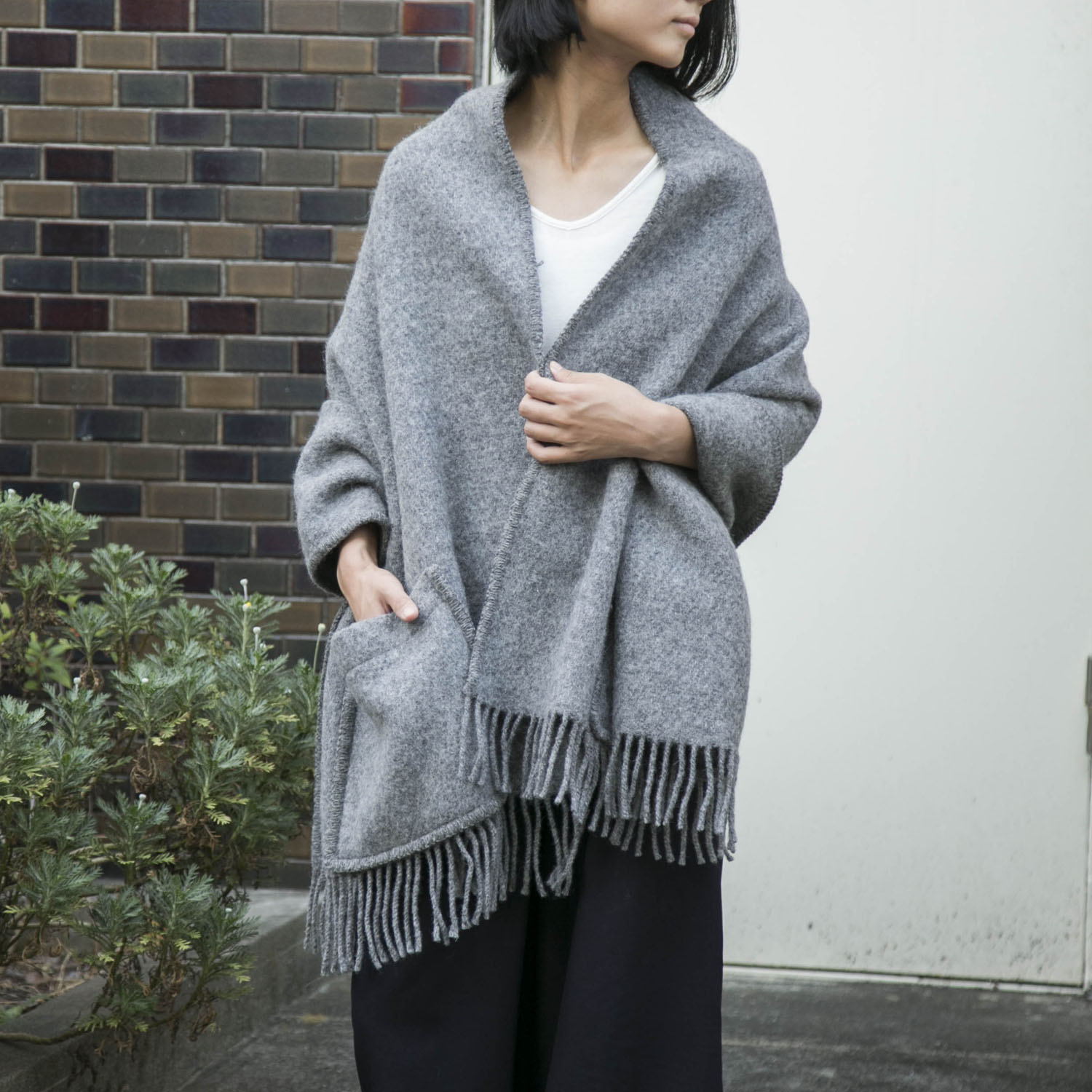 LAPUAN KANKURIT/ポケットショール UNI -体をあたためてくれるウールの